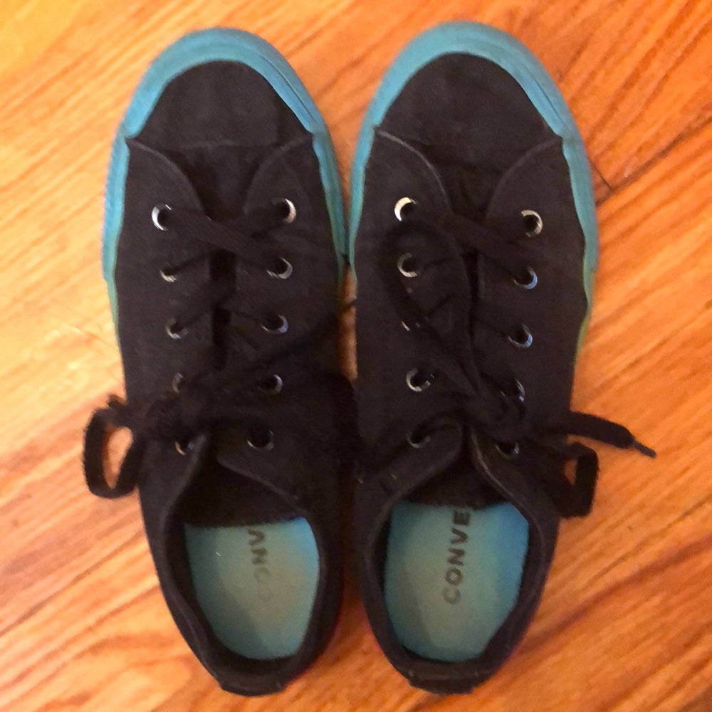 Converse sneakers black rainbow sole sz 2